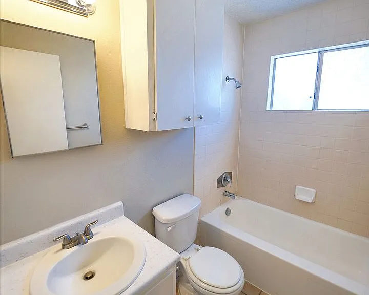 225 Linda Ct — Photo 26