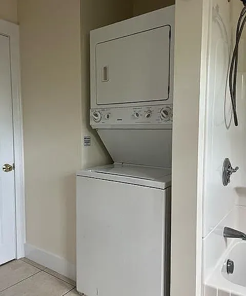 3 Columbia St #3 — Photo 14
