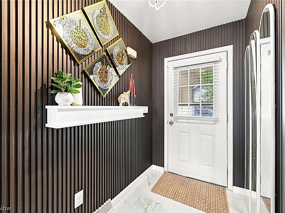 5th image of 843 Cedar Way