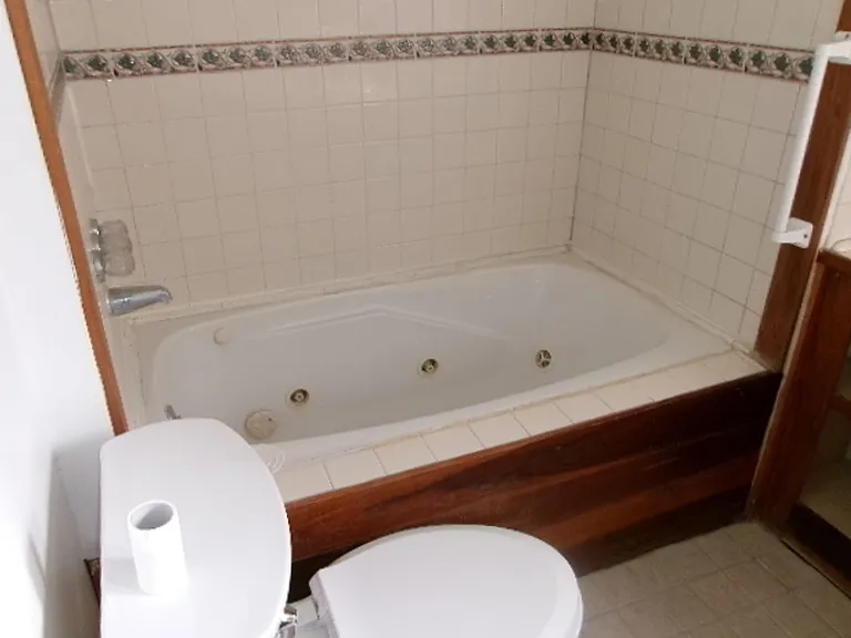 5615 E Woodcross Dr — Photo 9