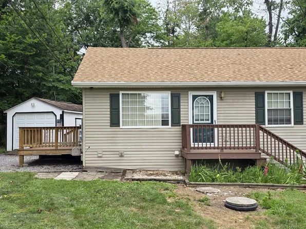 35 Splash Dr #A, Falling Waters, WV 25419