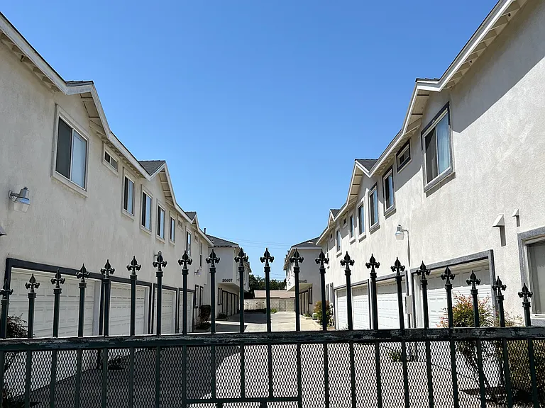 20601 Seine Ave #15 — Photo 7