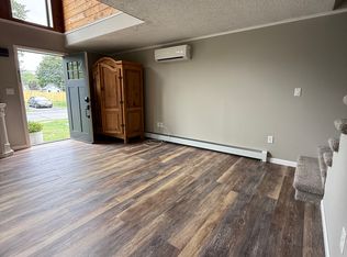 (Undisclosed Address), Rhinebeck, NY 12572