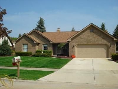 1st image of 34802 Fairfax Dr