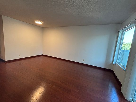 4th image of 811 W California Ave Unit X