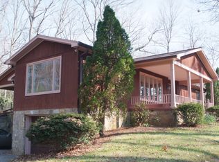 692 Kims Cove Rd, Canton, NC 28716