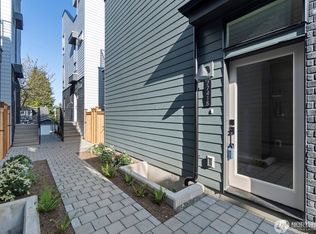 7741 15th Ave NE UNIT B, Seattle, WA 98115