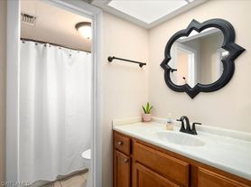 4070 Looking Glass Ln, Naples, FL