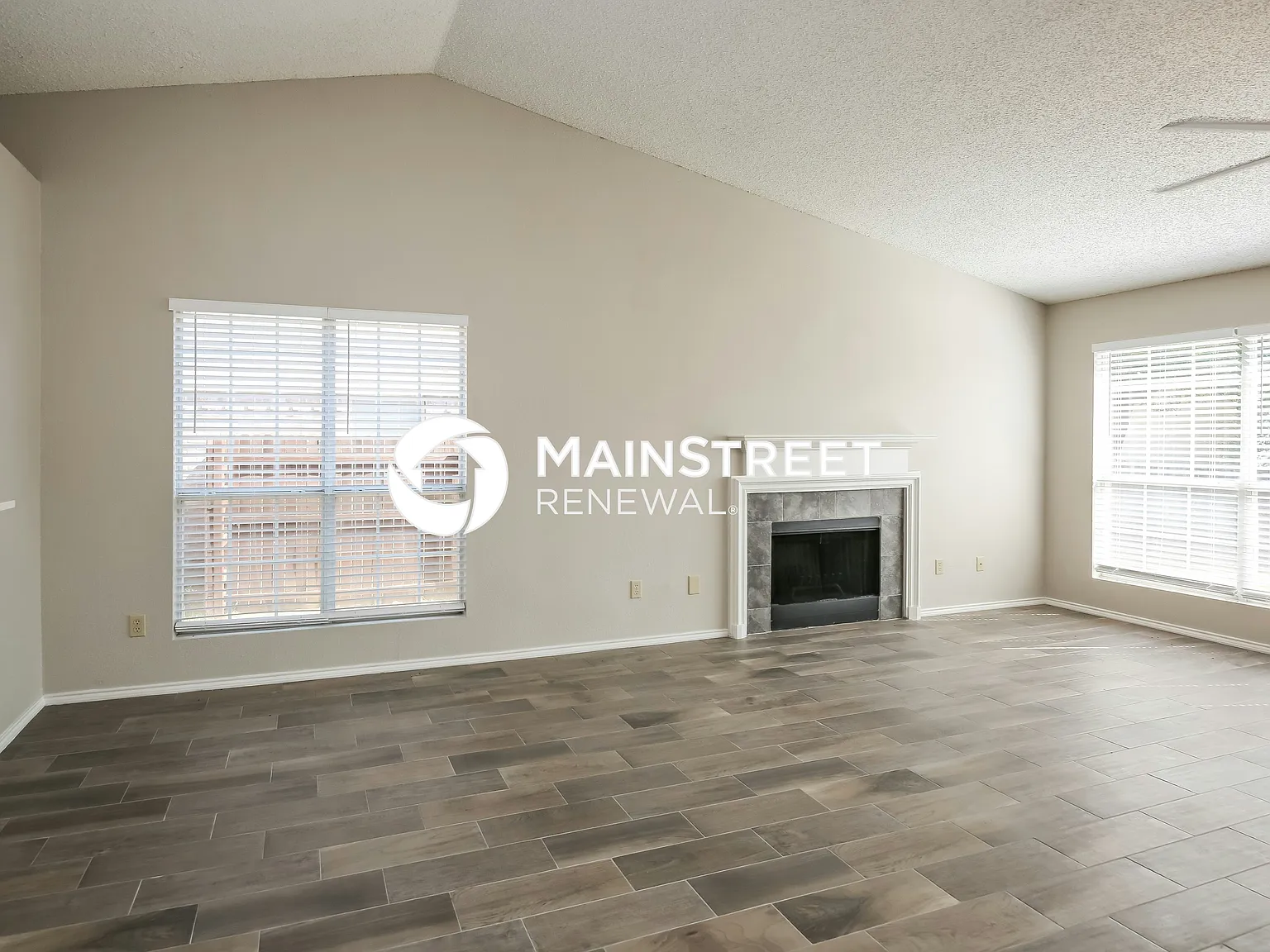 6820 Lyndale Dr — Photo 2