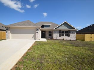 1022 Fair Oaks Ave, Tontitown, AR 72762