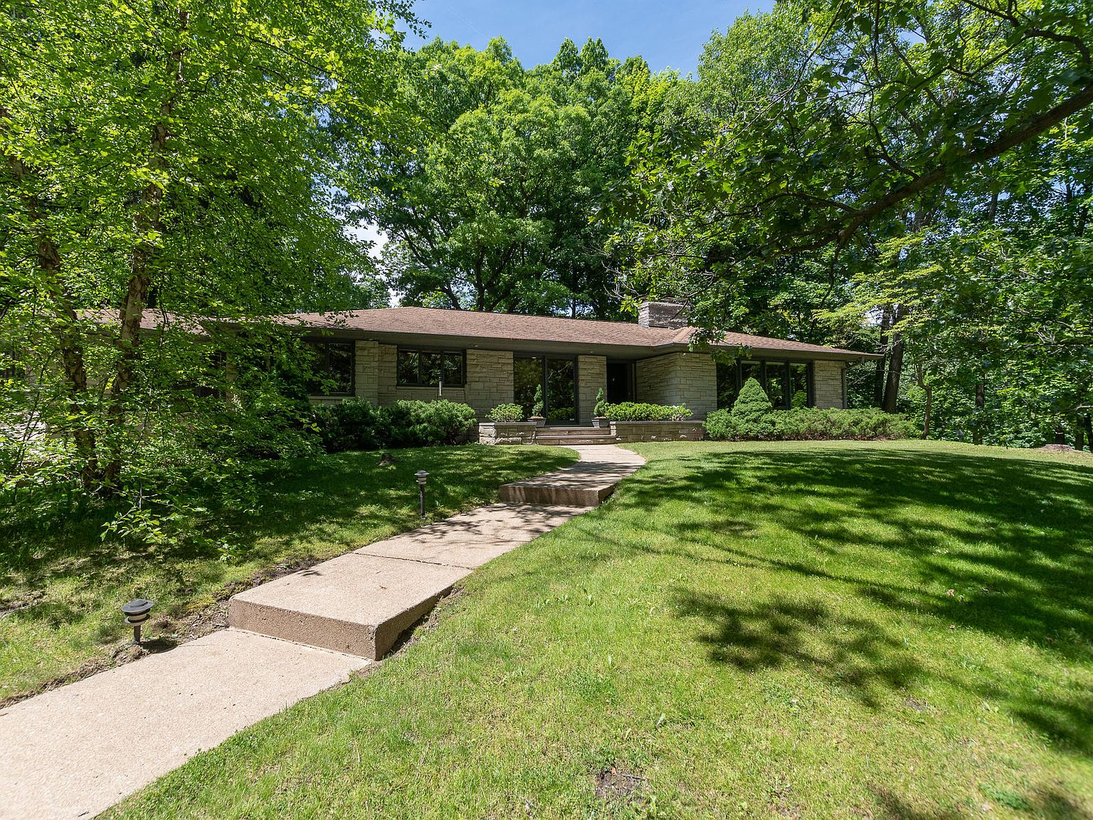 1324 Long Rd, Kalamazoo, MI 49008 Zillow