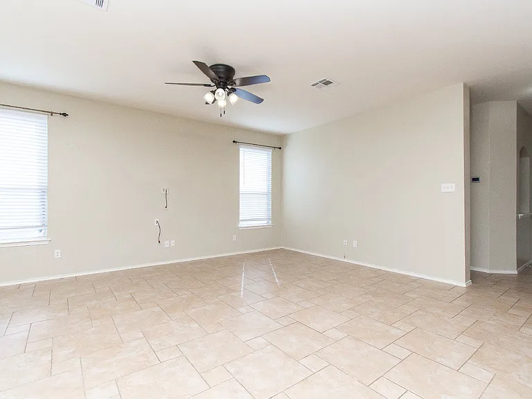 5503 Bridgewood Dr — Photo 8