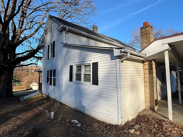 3638 Ventnor Rd SE — Photo 4