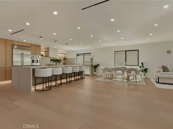 23409 Friar St, Woodland Hills, CA 91367