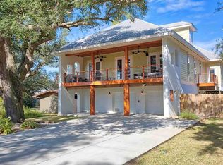 3220 Bay St, Gulf Breeze, FL 32563