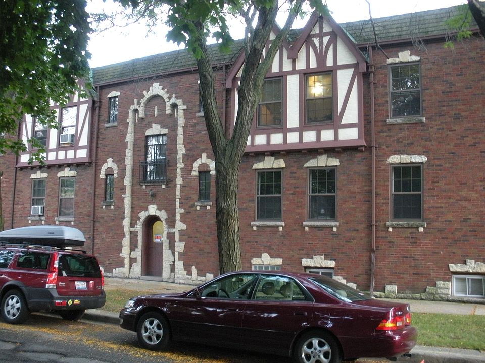 1st image of 2721 W Ardmore Ave #2