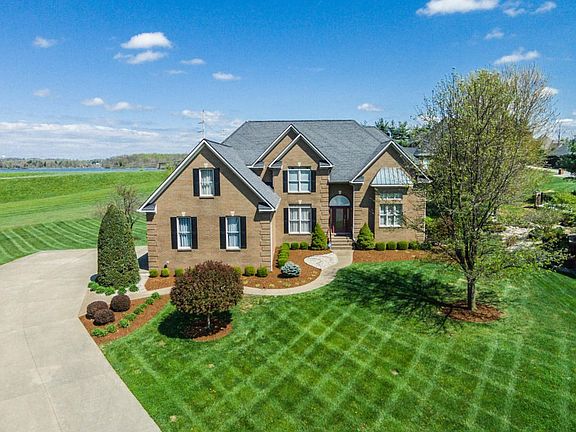 1007-Brookshire-Ct-01