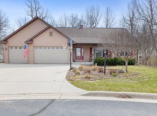 414 Kames Cv, Slinger, WI 53086