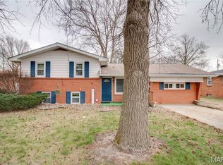 318 Albers Pl, Bethalto, IL 62010