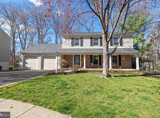 8292 Lindside Way, Springfield, VA 22153