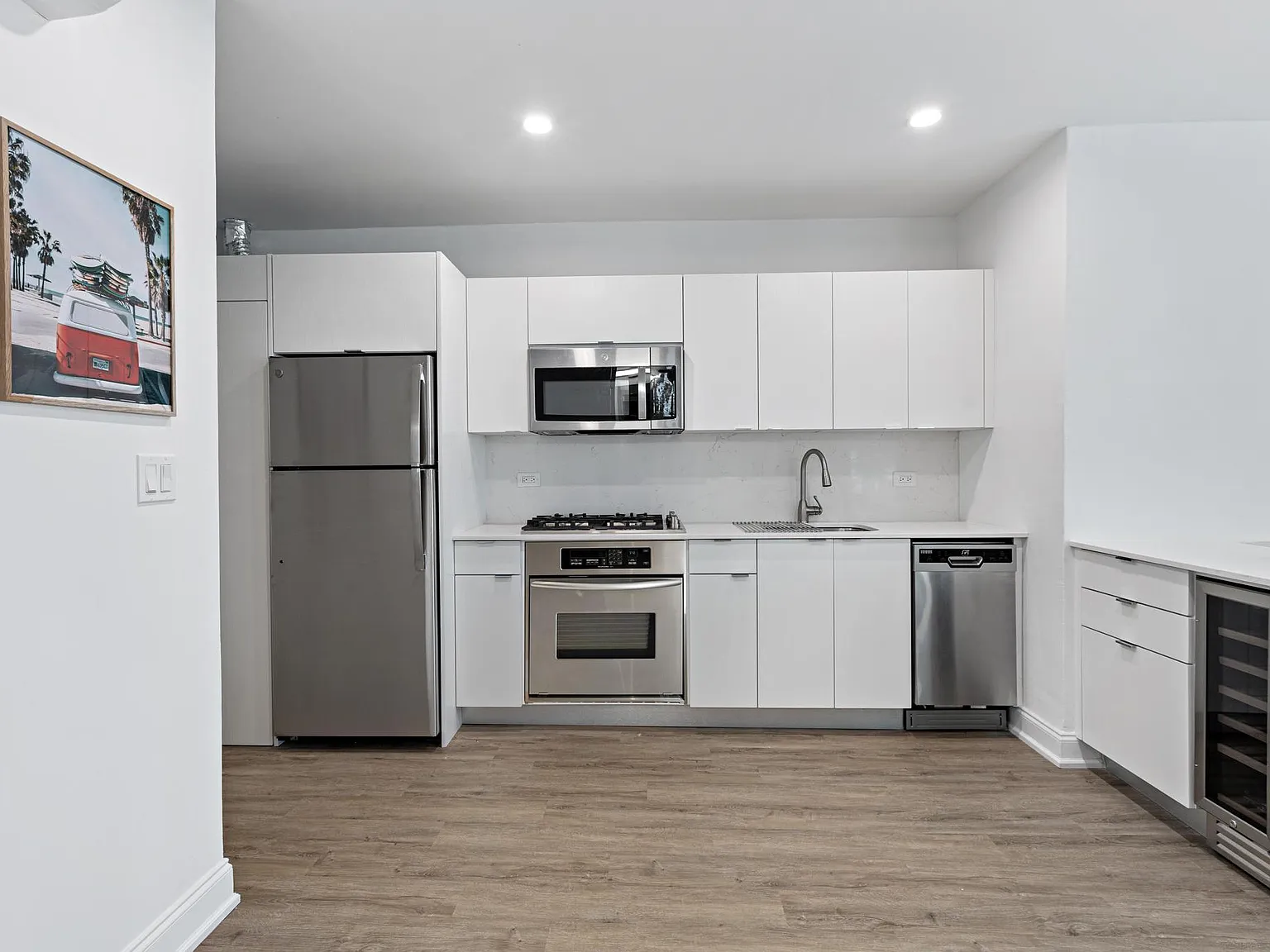 855 Jefferson Ave — Photo 4