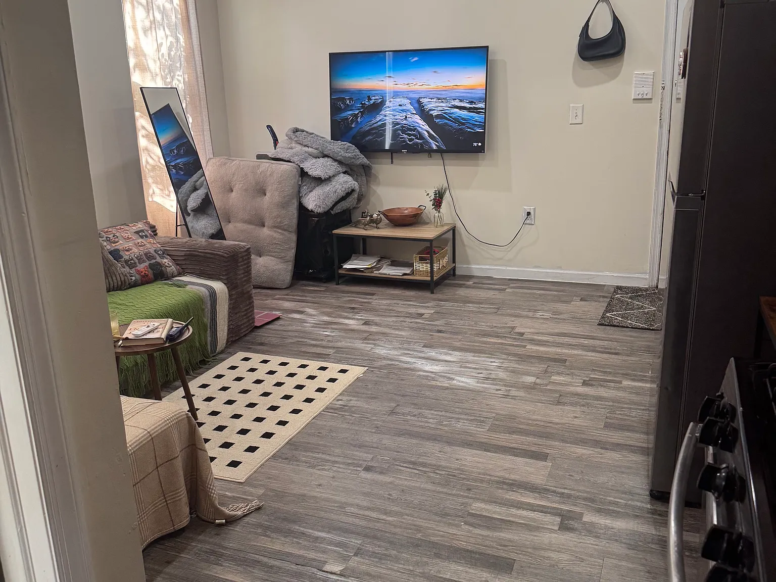 1 bed, 550 sqft, $1,725 — Photo 4