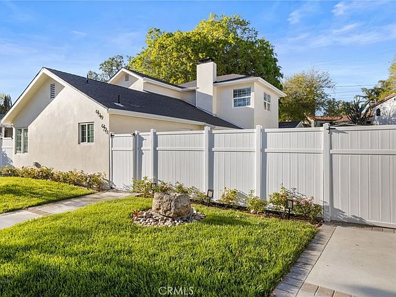 2nd image of 419 W Riverside Dr