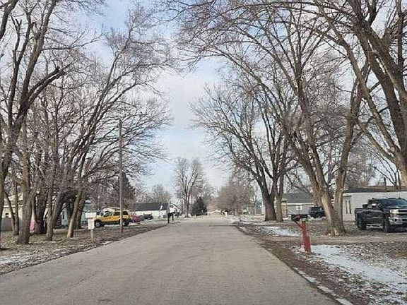 4th image of 719 8th St