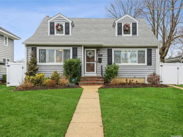 1825 Stuyvesant Avenue, Merrick, NY 11566