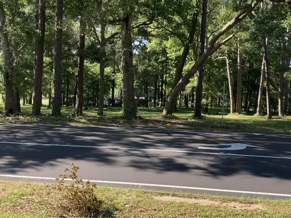 9 Shoreline Drive W, Sunset Beach, NC 28468