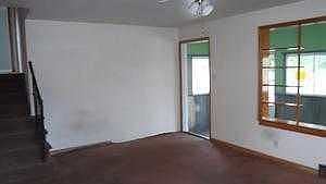 kitchen eating area