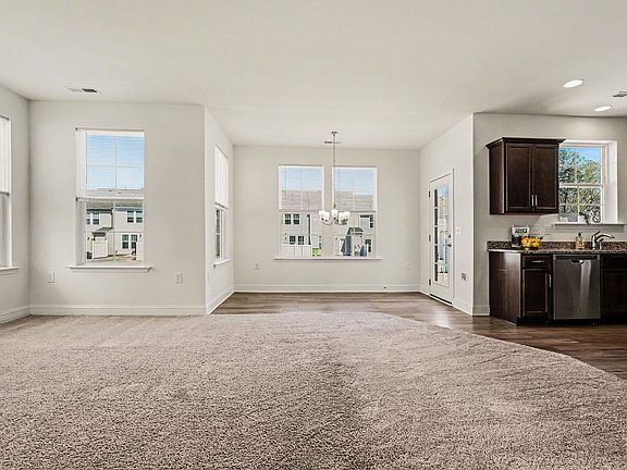 5th image of 111 Antler Steel Dr