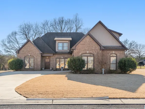 114 White Oak Dr, Springville, AL 35146