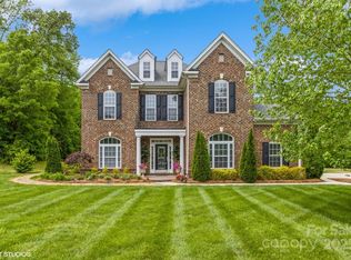 10012 Royal Colony Dr, Waxhaw, NC 28173