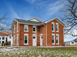 5623 Woodland Dr, Waunakee, WI 53597