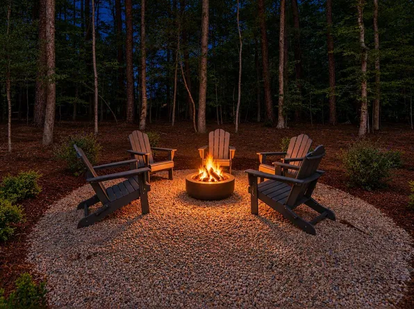 1528 Lake Adventure Ct, Raleigh, NC 27613