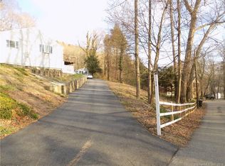 115 Squantuck Rd APT A, Seymour, CT 06483