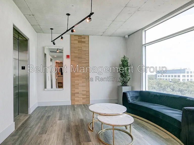 525 E Jackson St #704 — Photo 5