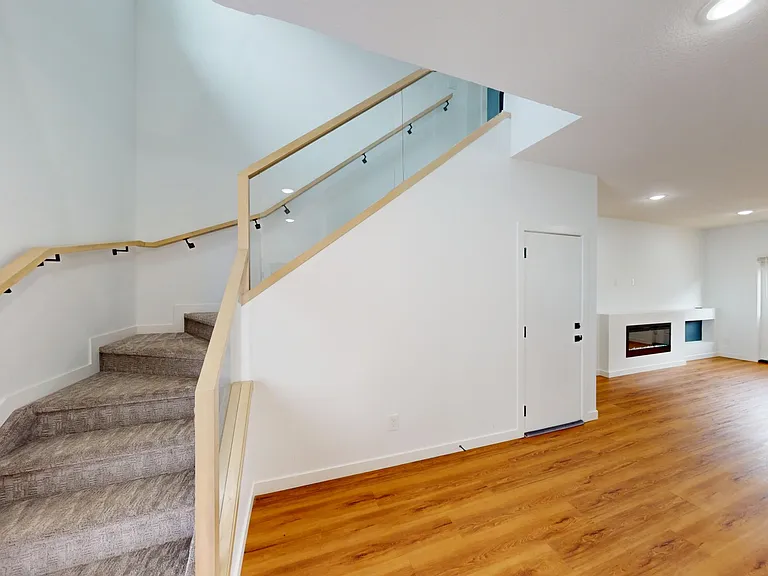 15 Hawks Ridge Blvd NW — Photo 7
