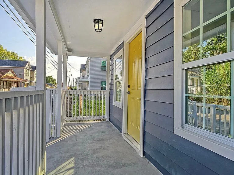 2034 Beech Ave — Photo 2