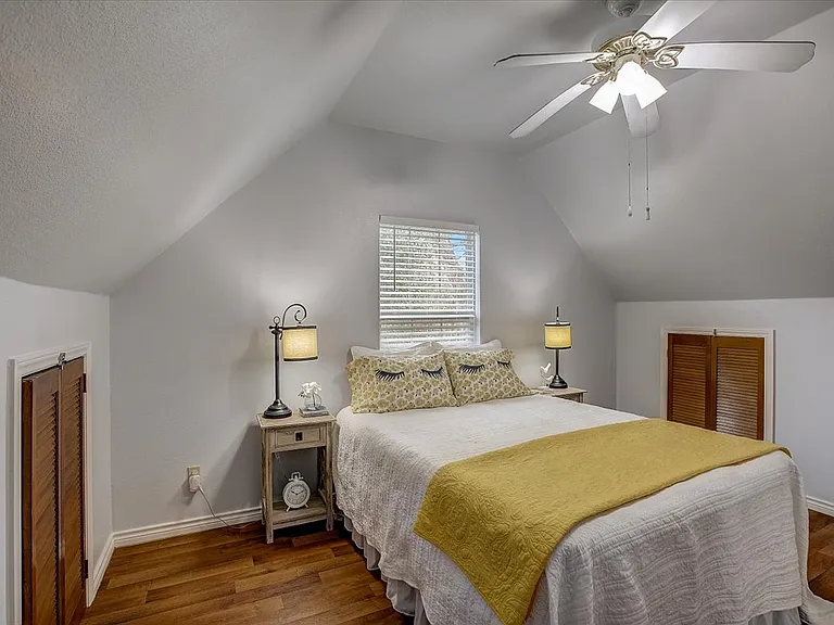 1603B Wilson St — Photo 27
