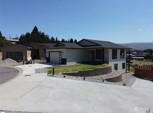 225 NW Chinook Way, East Wenatchee, WA 98802