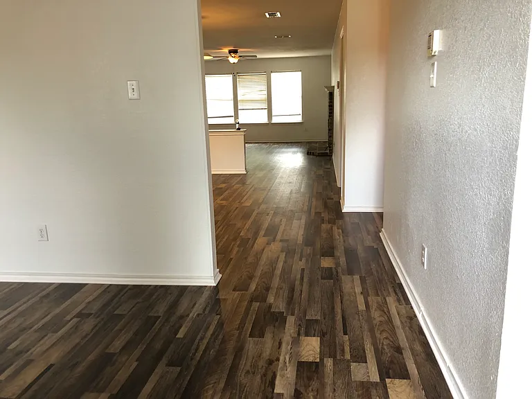 2603 Lookout Dr — Photo 2