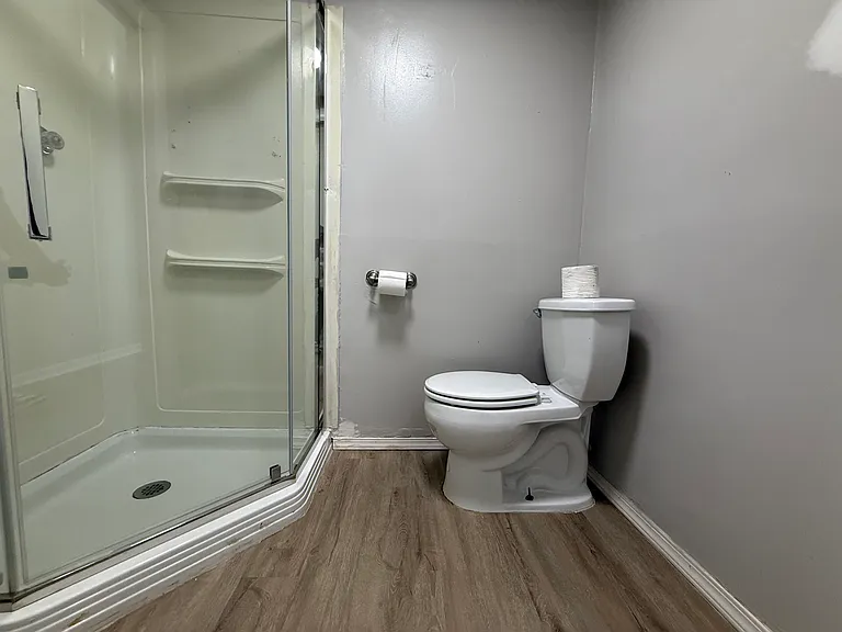 2nd bathroom