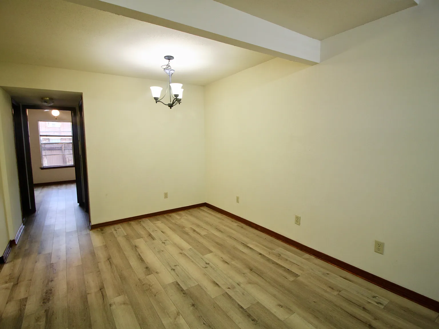 2 bed, 1250 sqft, $1,325 — Photo 2