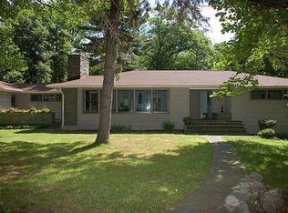 248 Long Meadow Rd, Kinnelon, NJ 07405