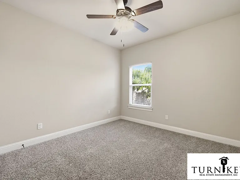 8009 Bangor Dr — Photo 18