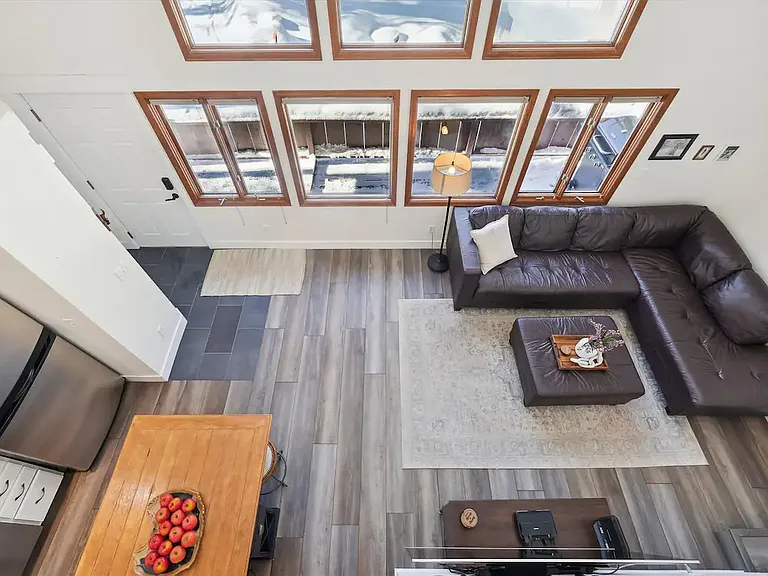 71 Regal Cir — Photo 15