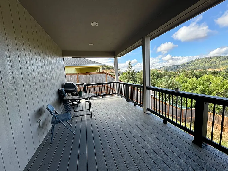 654 N View Dr — Photo 9