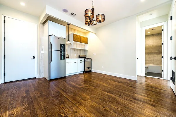 Rented by Hagstrom Management Inc | media 3